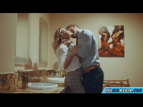 ❤️ Калі грудастая бландынка спакушае цябе ў грамадскім туалете ❤ Рускае порна у порна be.com-porn-hat.ru ❌